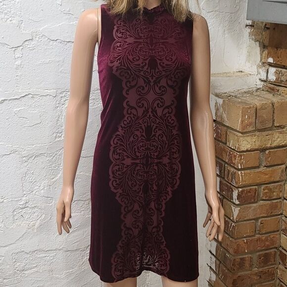 Maurices marron turtleneck sleeveless velvet dress - Picture 3 of 11